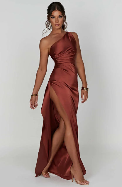 Sélène One-Shoulder